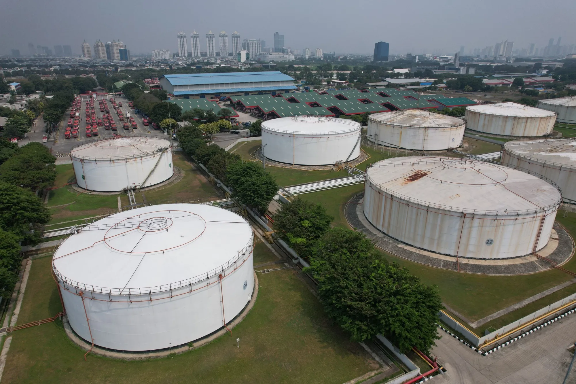 Fuel storage tanks at a PT Pertamina depot at Pelumpang in Jakarta, Indonesia.&nbsp;