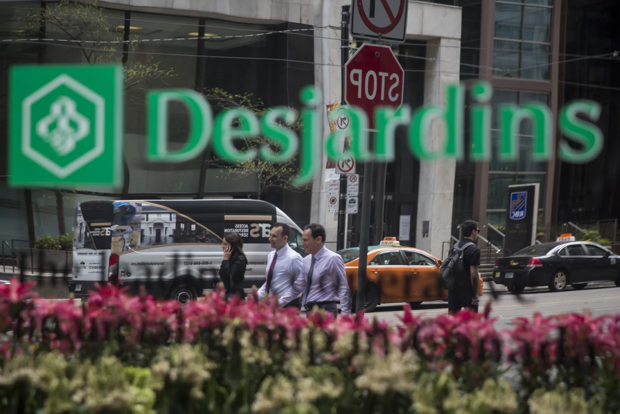 Canada’s&nbsp;Desjardins Group&nbsp;joined the list of financial firms reducing staff, cutting nearly 400 employees, mostly in Quebec.&nbsp;