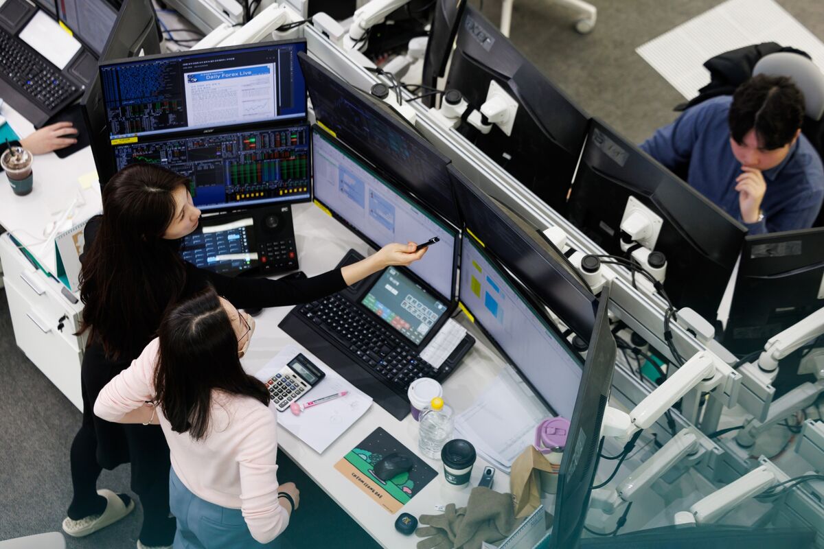 South Korean Stocks Jump 5% After Turbulent Week on AI Swings