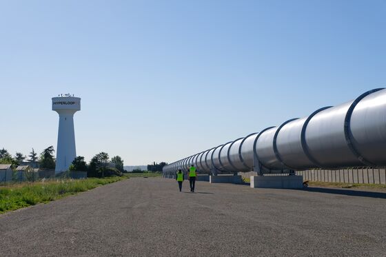 Hyperloop Hopes Perk Back Up With Branson Challenger’s R&D Deals