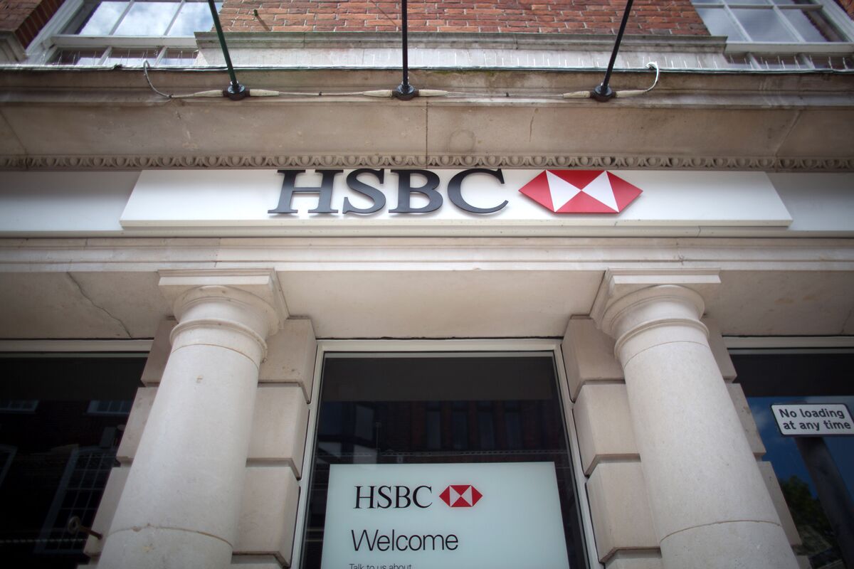 HSBC Hands Cowper-Coles Advisory Role After China Remarks Outcry ...