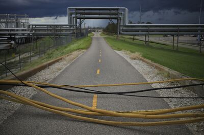 Ida Batters Louisiana, Cutting Off All Power For New Orleans