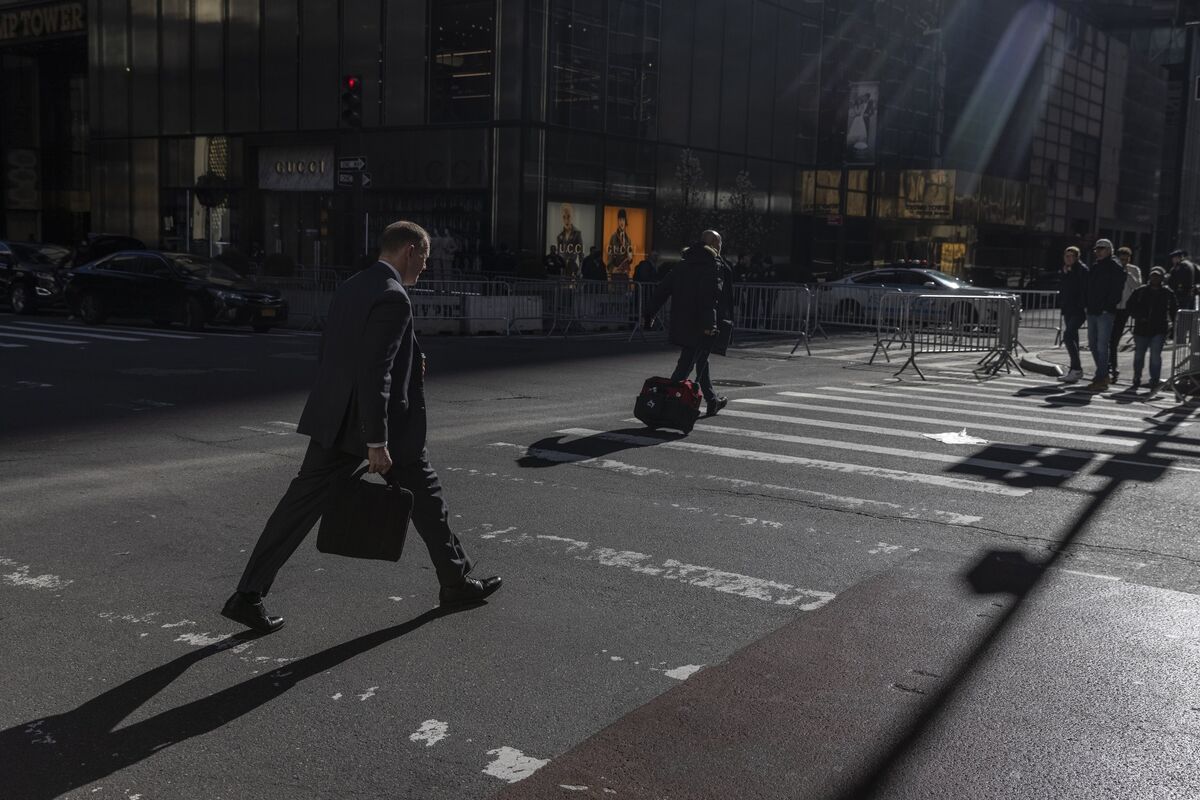 Fed’s Barkin Says Cooler Jobs Market Won’t Rule Out Another Hike ...