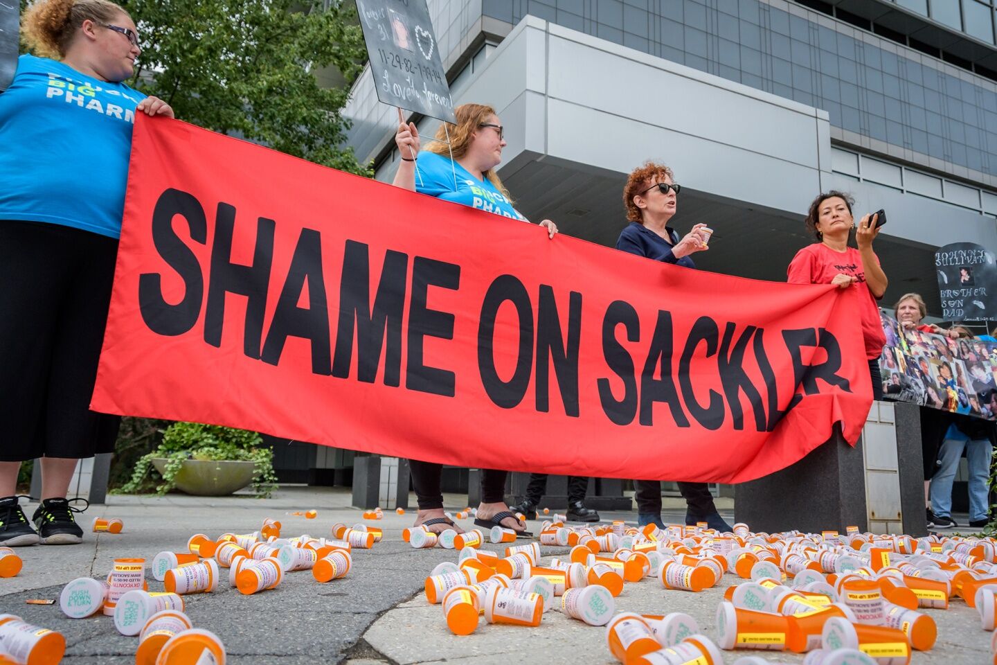 Sacklers Ditch Bid To Make Public Their Purdue Defense Report Bloomberg purdue-university-transfer-acceptance-rate-infolearners