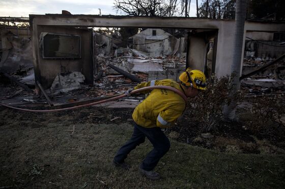 Californians Expected to Rebuild Burnt Homes Despite Continued Fire Risk