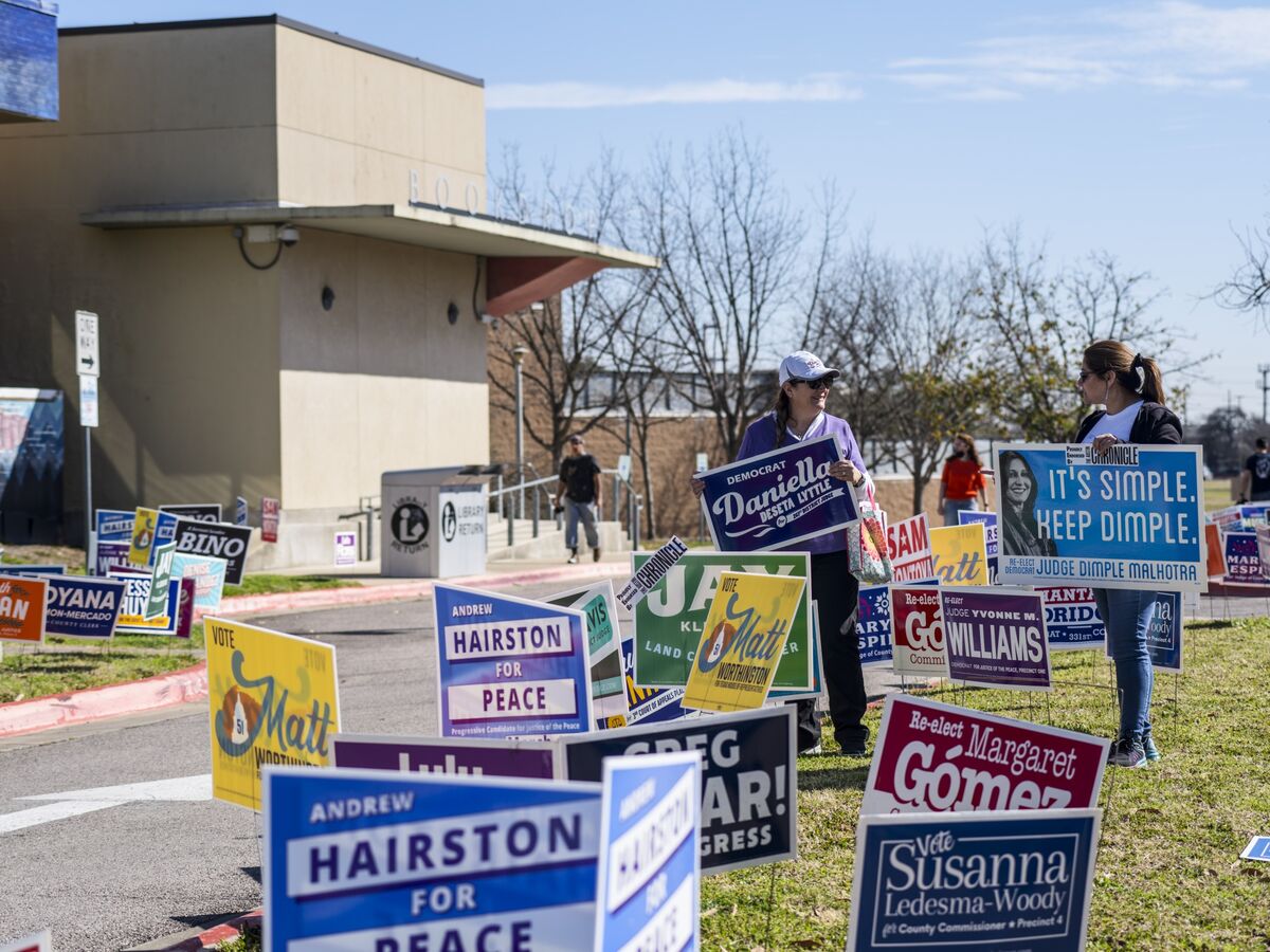 Texas’s Underdog Democrats Seek To Buck A Grim National Outlook - Bloomberg