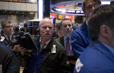 S&P 500 Caps Longest Weekly Advance Since August Amid Earnings
