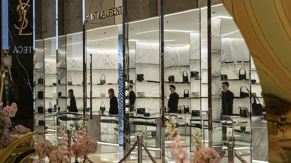 LVMH's Fashion Business Returns to Double-Digit Growth. What That Means for  the Luxury Goods Sector. - Barrons