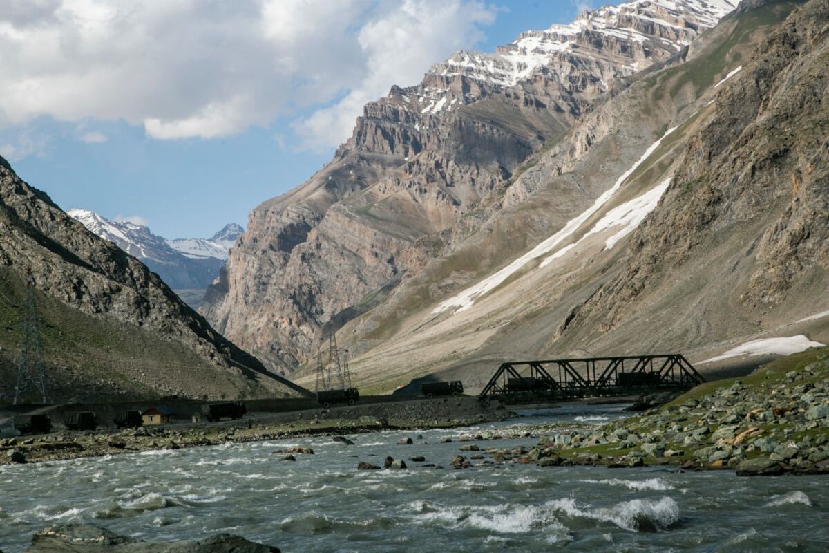 India, China Pursue Border Cooperation Talks Amid Thaw in Ties