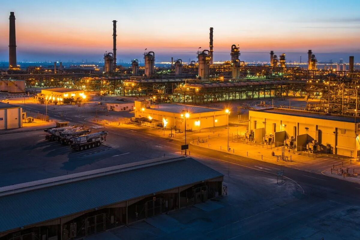 bloomberg.com - Omar El Chmouri - Saudi Aramco Is Said to Work With Evercore on Gas Unit Plans