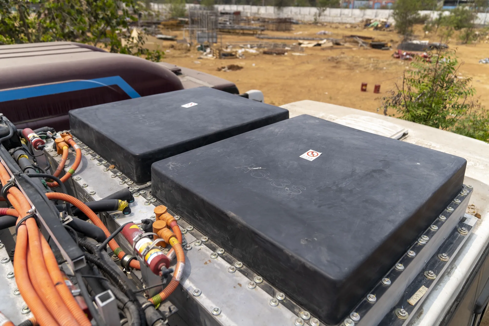 Lithium battery packs on the roof of an electic bus&nbsp;outside of Hyderabad, Telangana, India.
