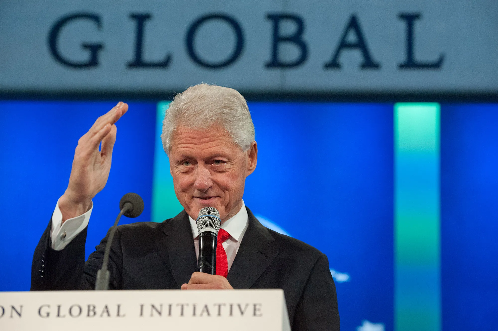 Bill Clinton to Host Leadership Summit for First Time Since 2016 - Bloomberg