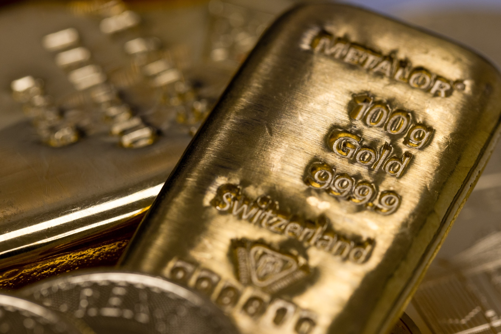 金の延べ棒、1本当たりの価値が初めて100万ドルに達する