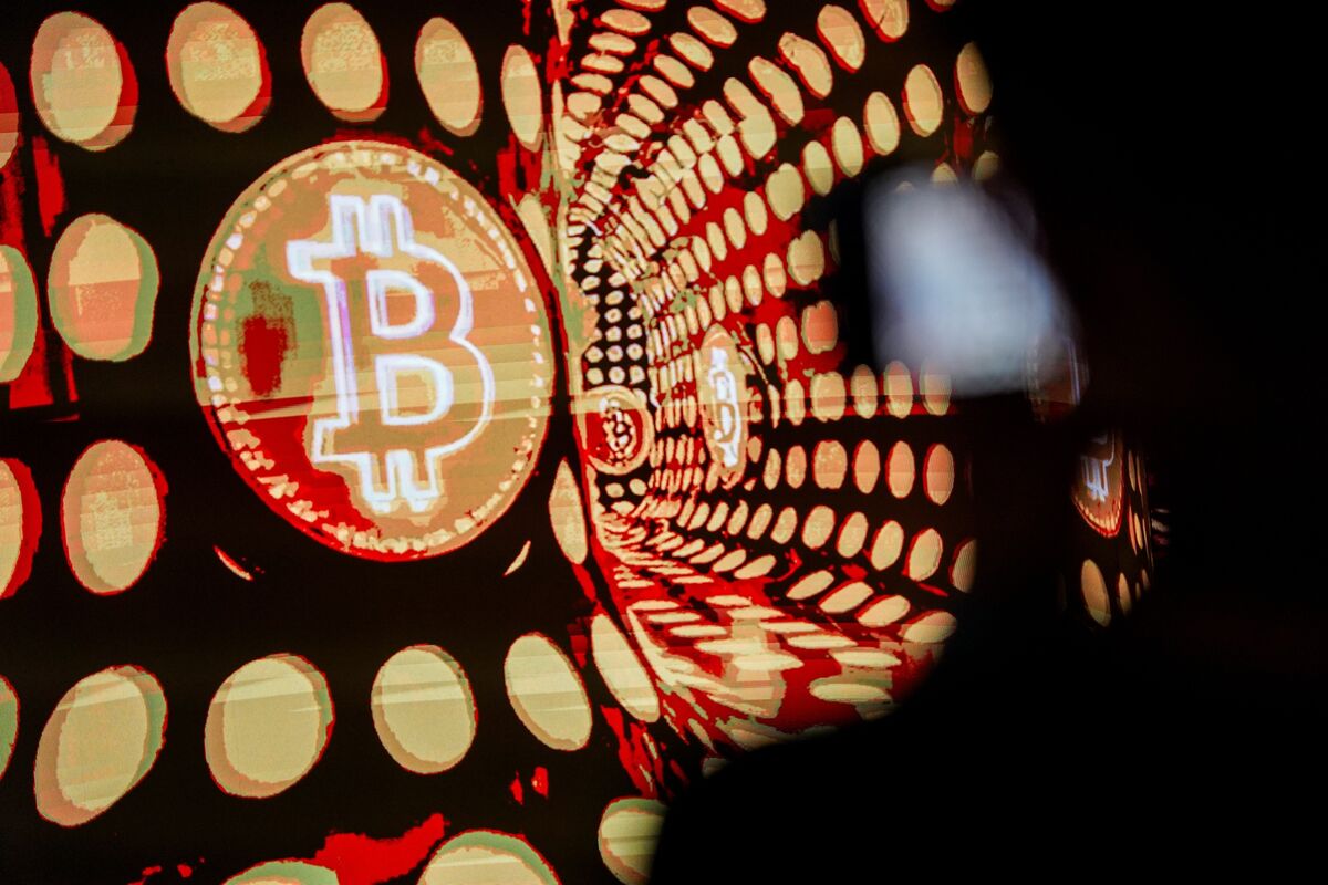 Bitcoin (BTC) Reaches Three-Month High of $80,000 as Momentum Returns - Bloomberg