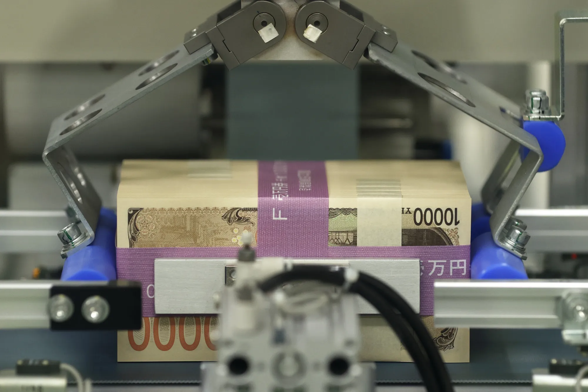 Media Tour at Japan Banknote Printing Facility