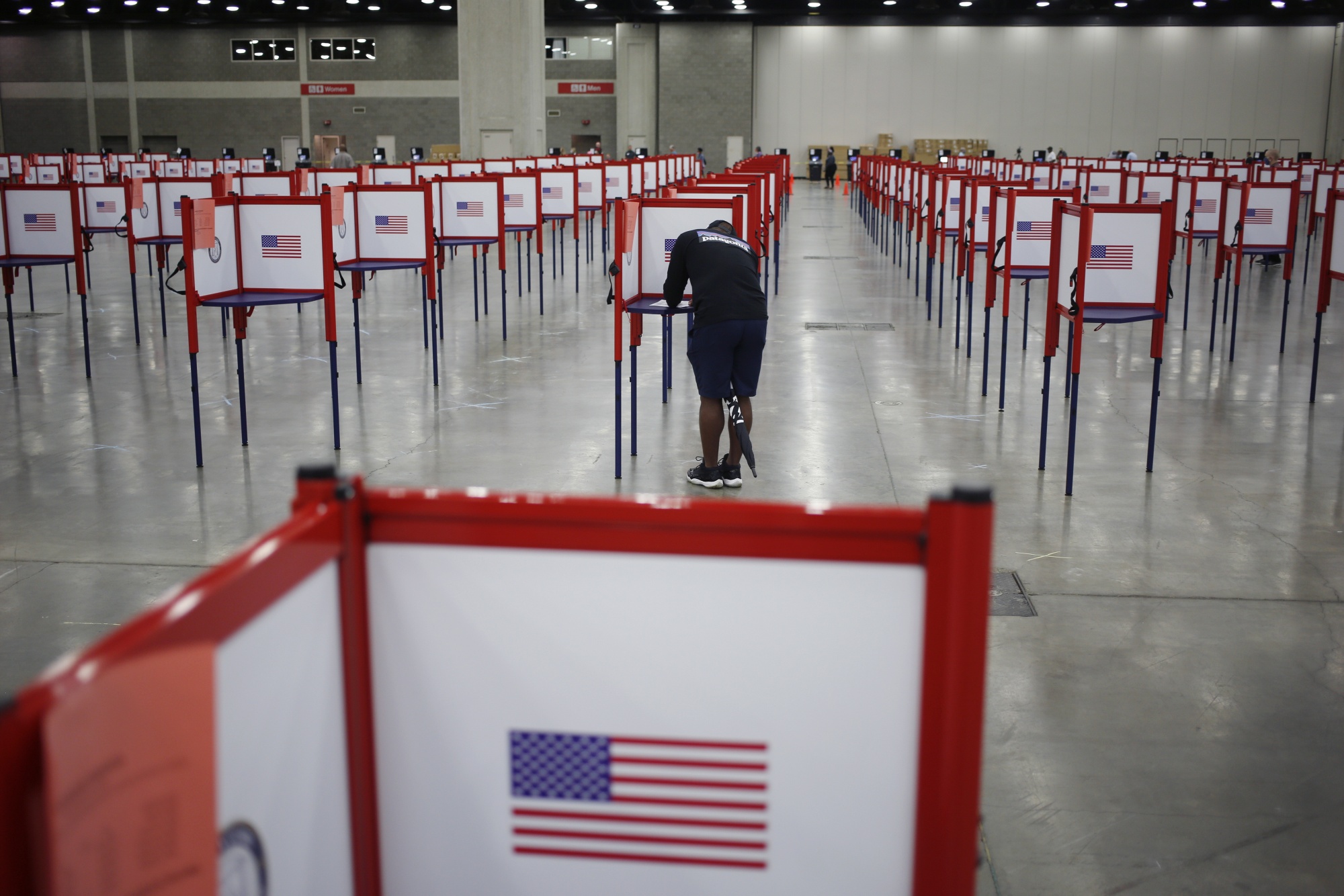 What’s Behind New Fights Over Americans’ Voting Rights - Bloomberg