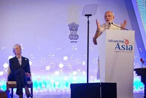 Narendra Modi and Christine Lagarde at the Advancing Asia Conference