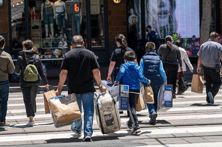 Shoppers As Consumer Prices In U.S. Top Forecast