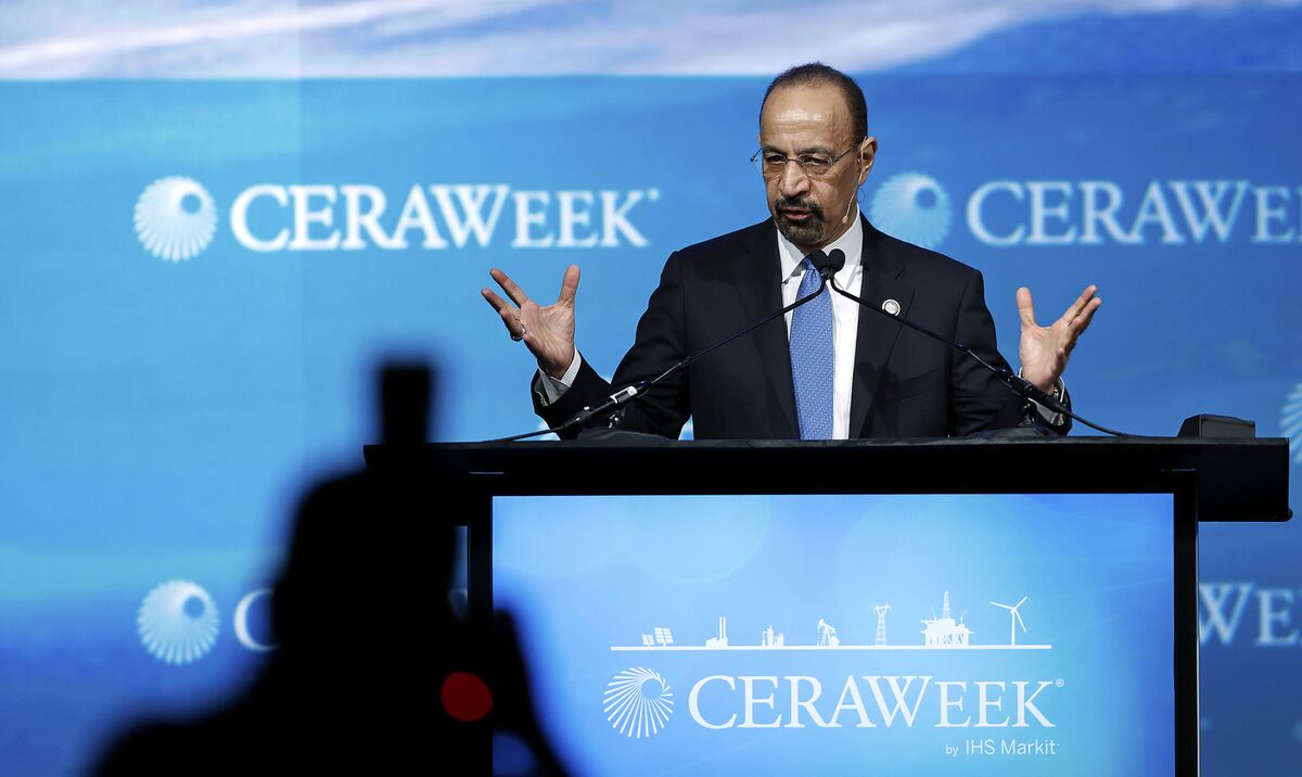 Kuwait Becomes First OPEC Nation to Call for Longer Oil Cuts - Bloomberg