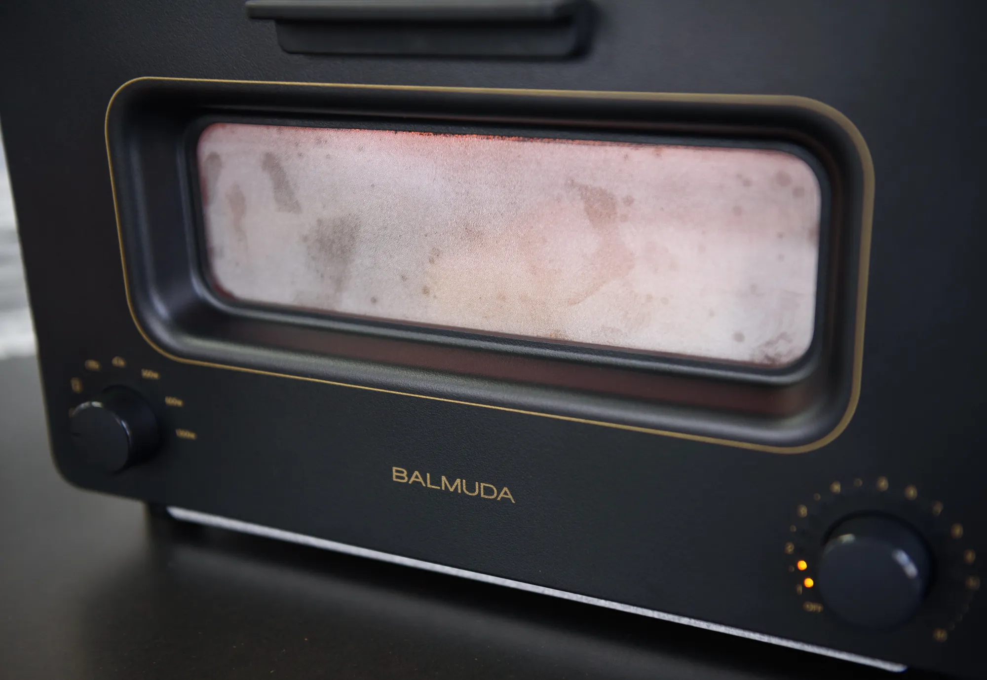 Japan's Maker of $225 Toaster Just Announced a Mini-Smartphone