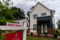 US Home Prices Climb For Fifth Month Amid Tight Inventory 