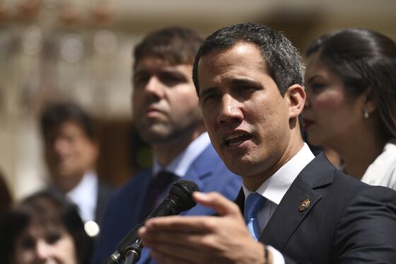 Venezuela Assembly Approves Remote Vote Ahead of Guaido Election