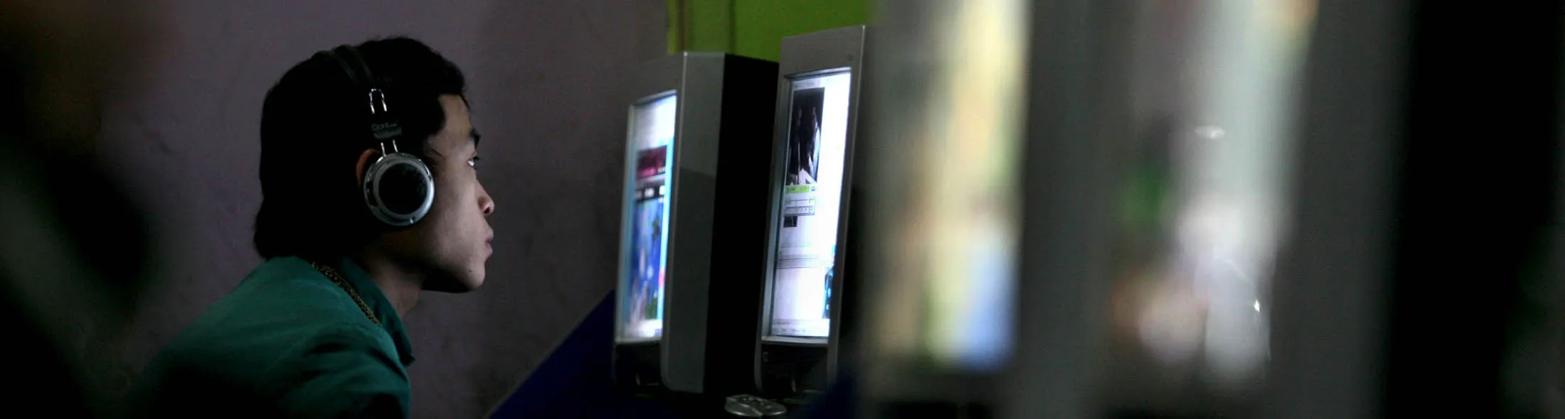 China's Netizen Population Hit 210 Million