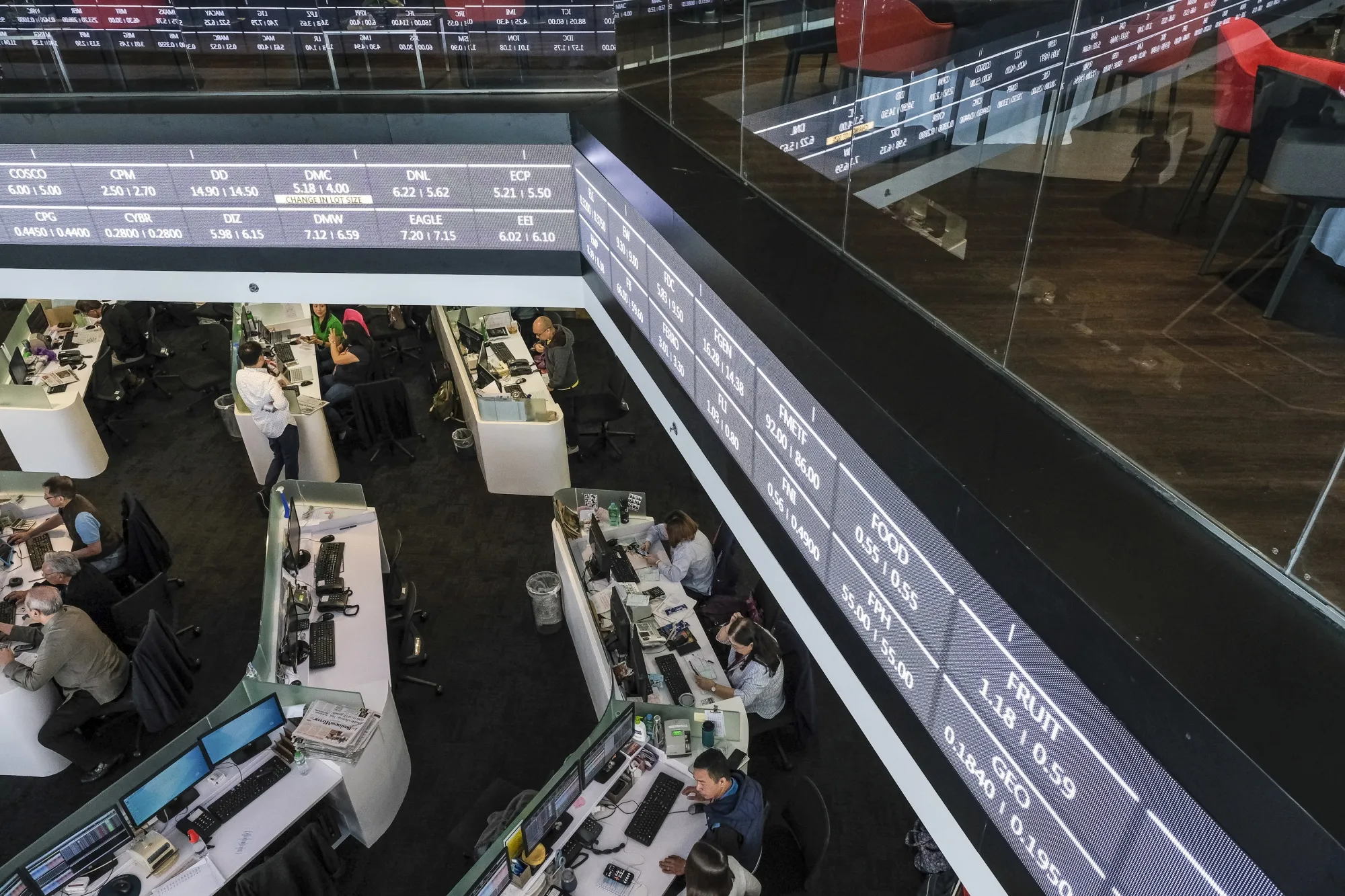 Traders work on the trading floor of the Philippine Stock Exchange in&nbsp;Manila.