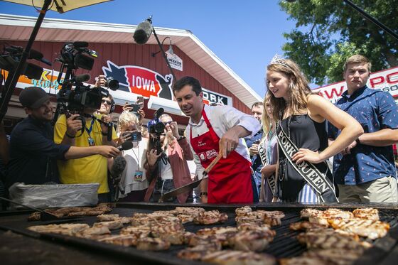 Buttigieg Flips Chops With the Iowa Pork Queen: Campaign Update