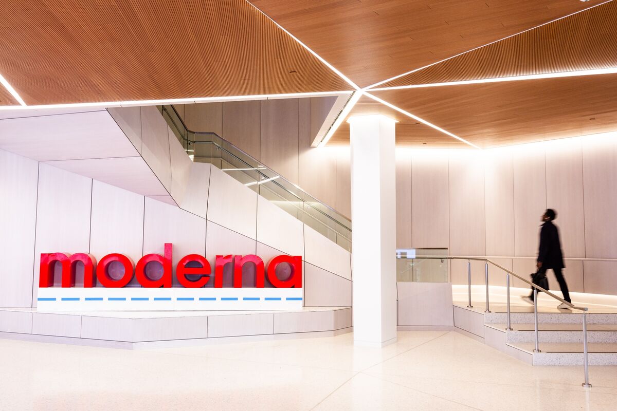 Moderna’s 160% Surge Burns Shorts in ‘Painful’ $5 Billion Loss