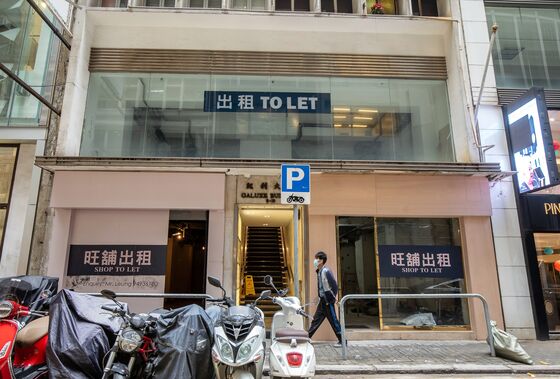 Tycoons Keep Building Hong Kong Offices as Vacancies Jump