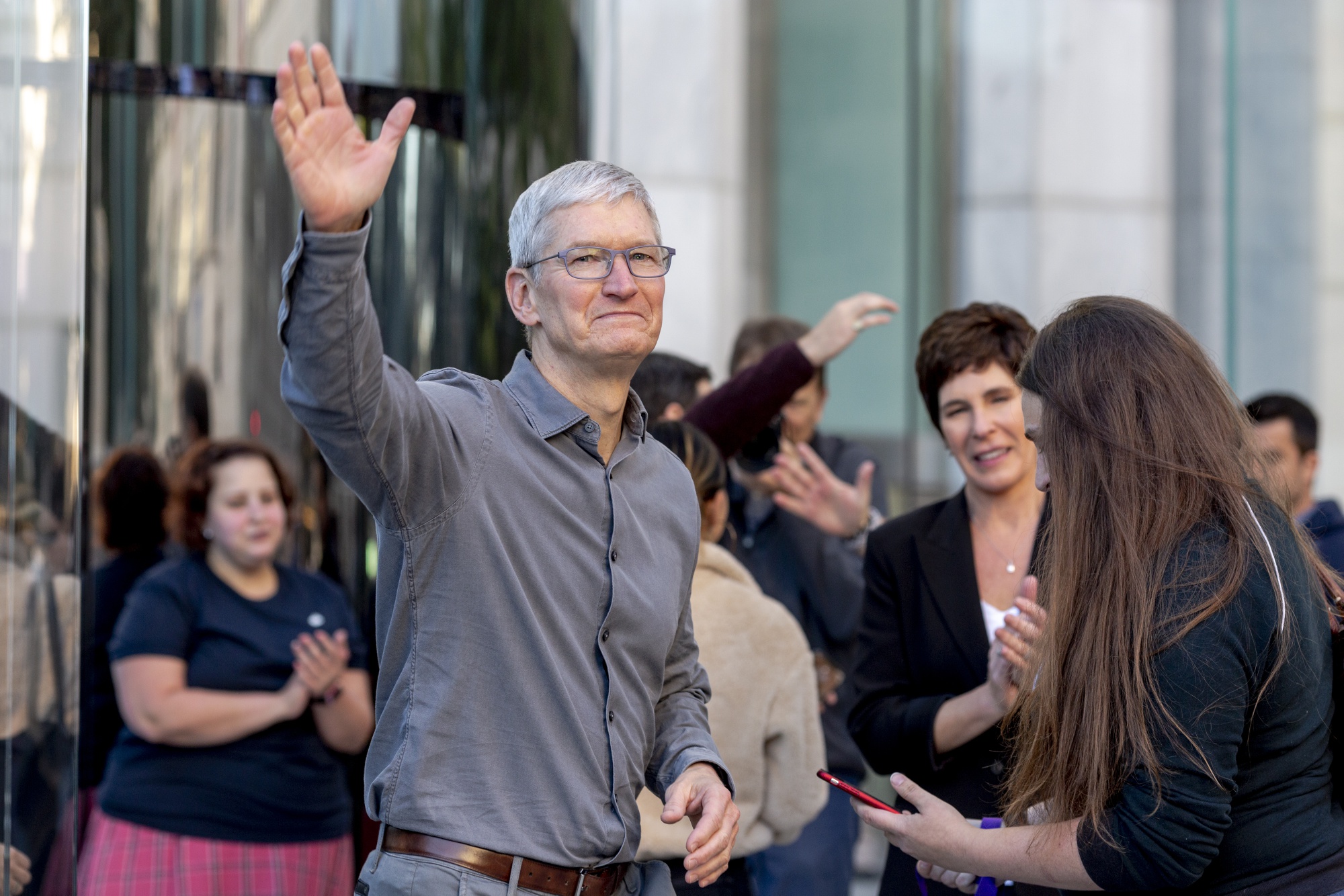 Tim Cook and Deirdre O’Brien at Apple's flagship store in New York.