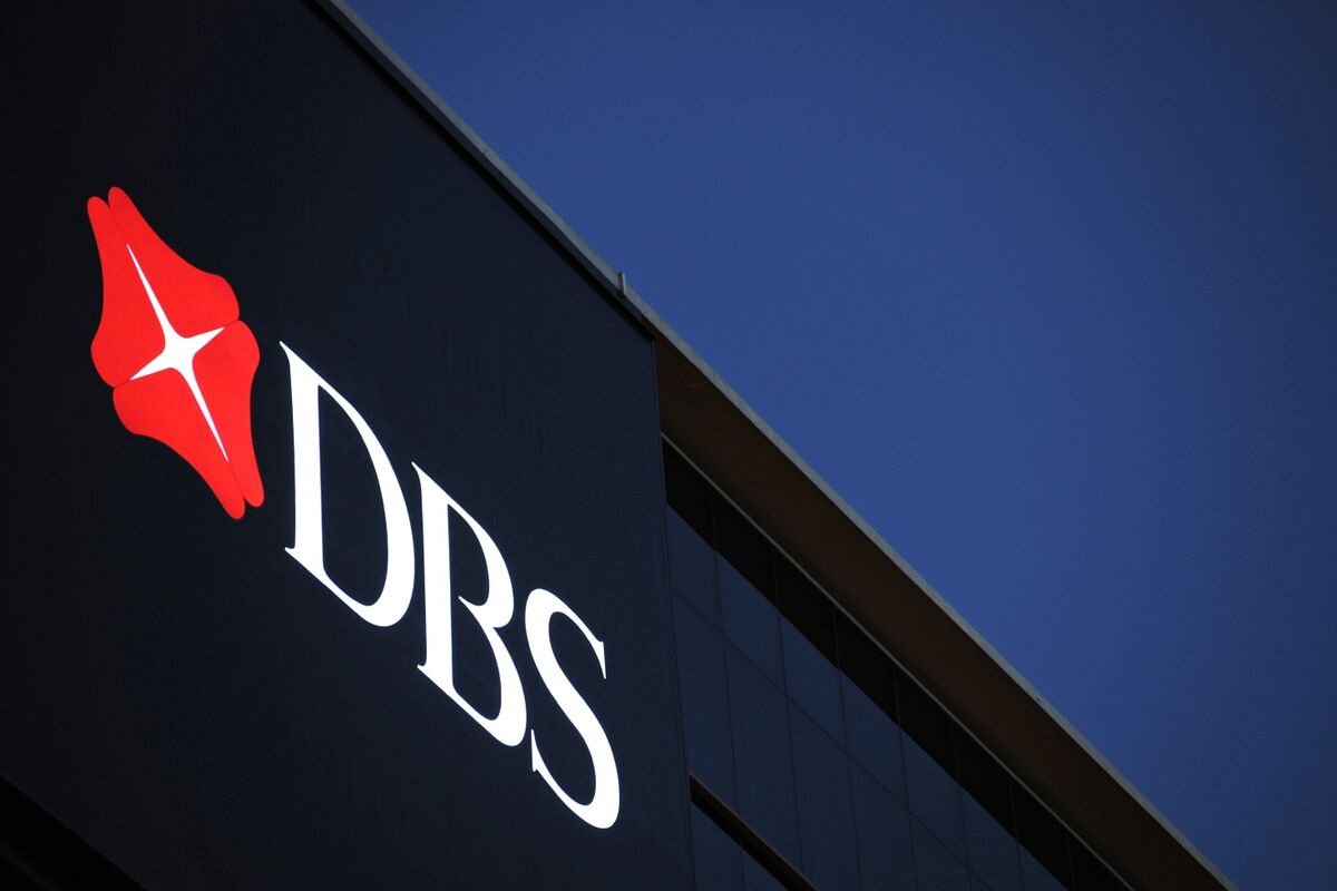 DBS Rents Hong Kong Retail Space at 18% Lower Than Asking Price