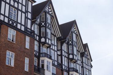 UK House Prices Decline Most Since 2023