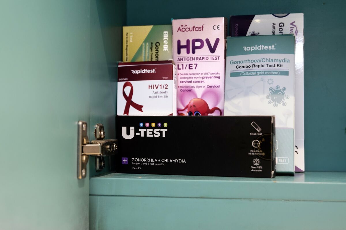 bloomberg.com - Ashleigh Furlong - Social Media Has Created a 'Wild West' For Home Medical Testing
