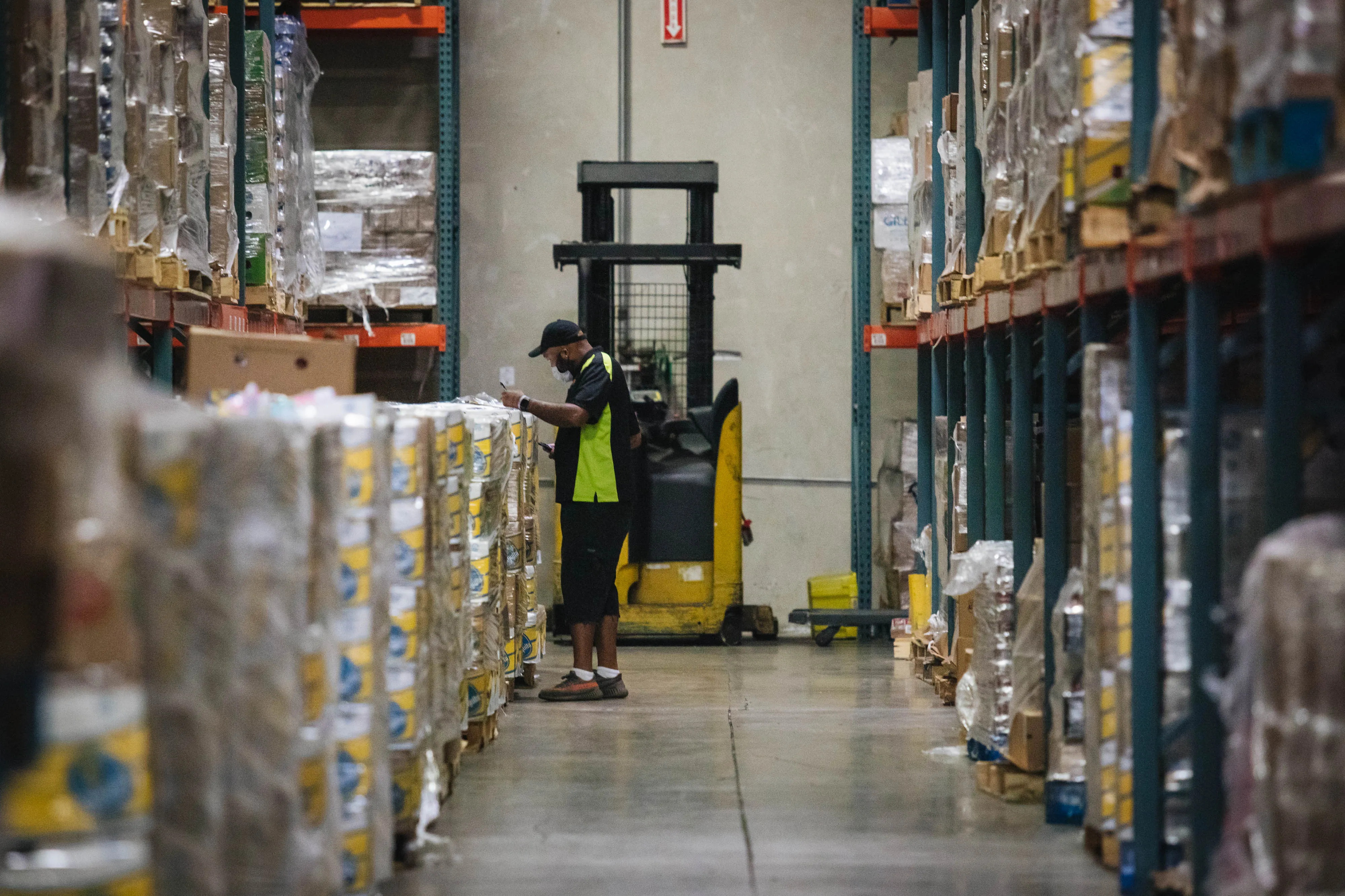 A Feeding South Florida Distribution Center As Demand Surges
