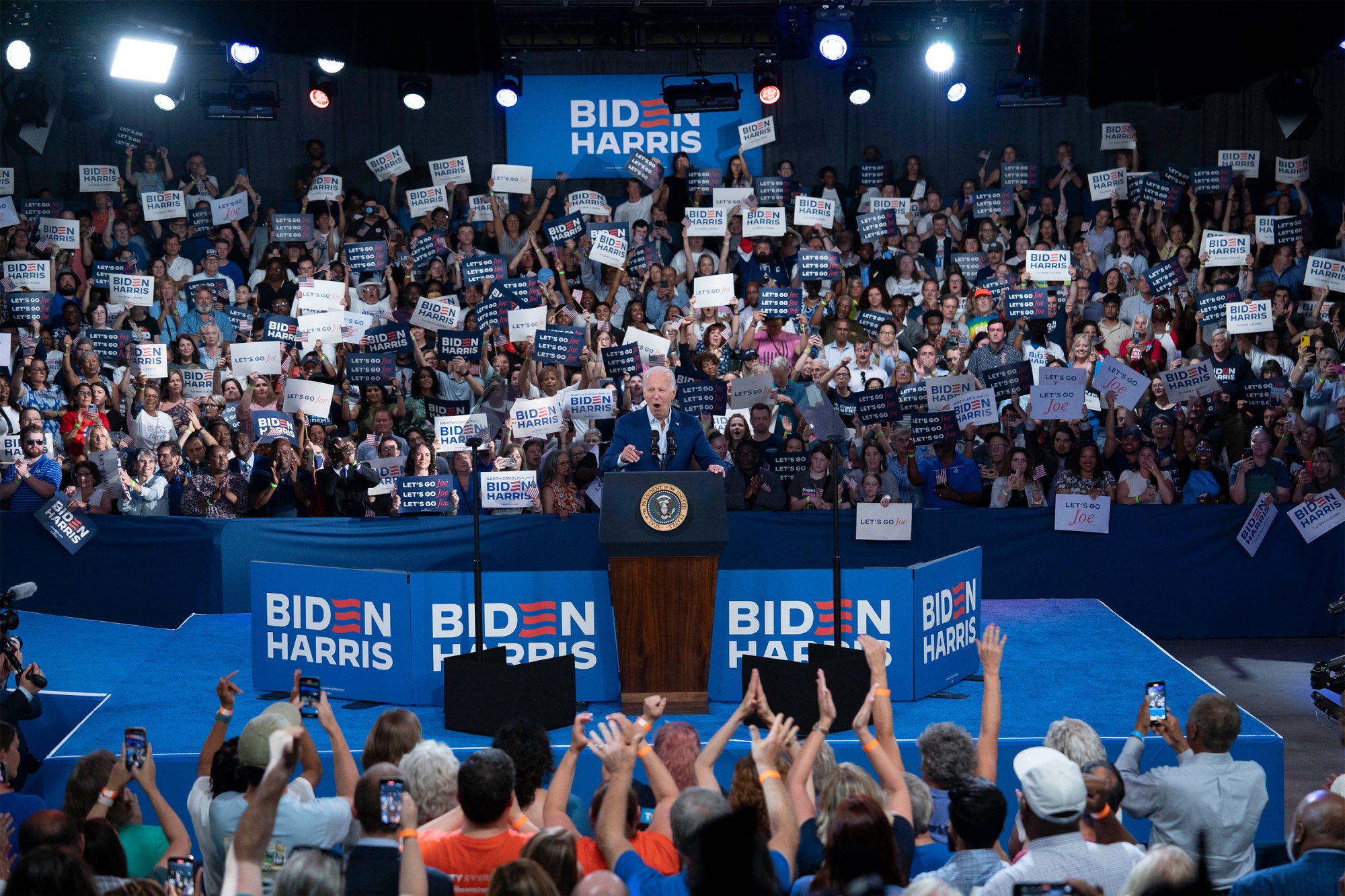 Le président Biden organise un rassemblement post-débat en Caroline du Nord
