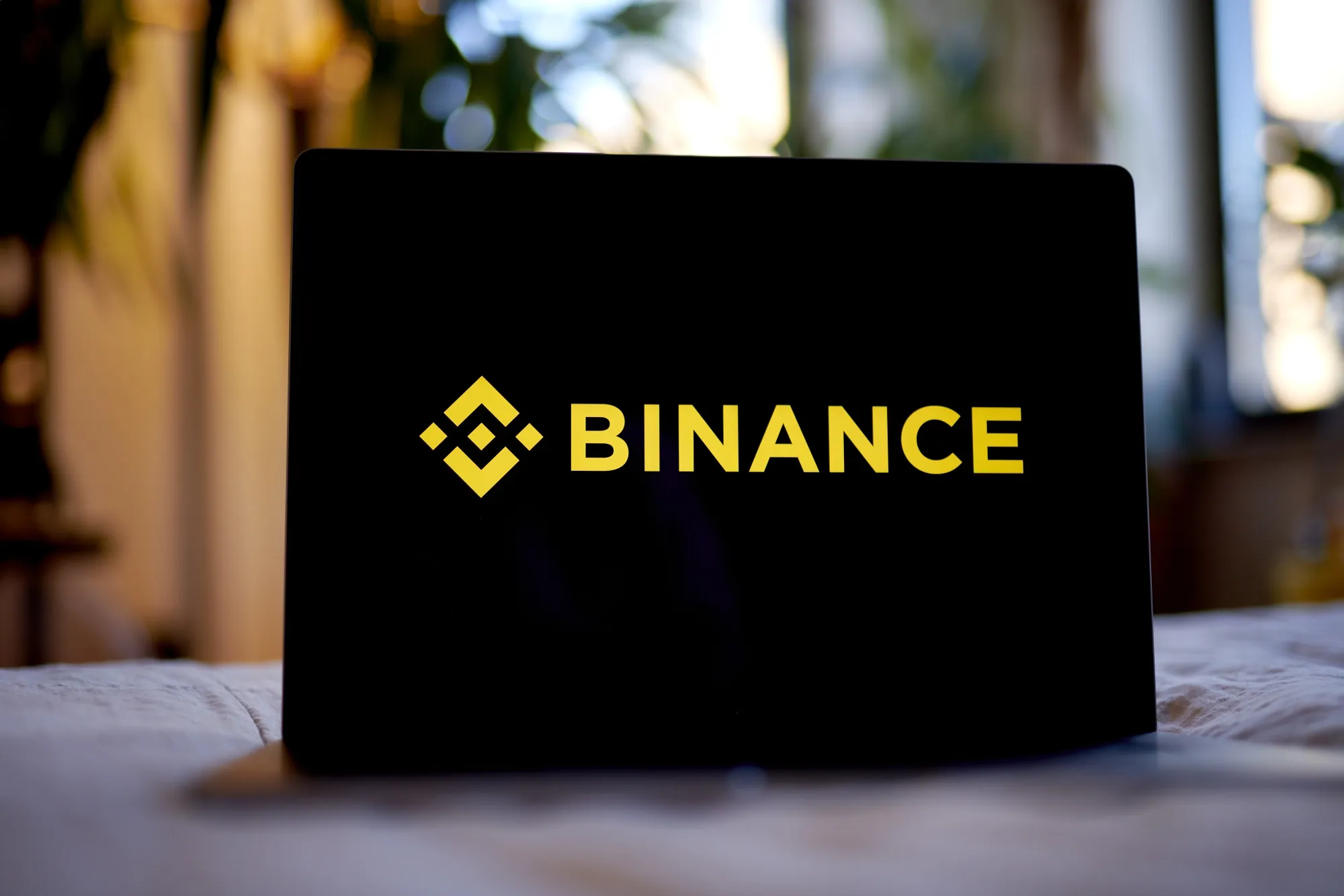 Crypto Exchange Binance to Exit Canada Under New CSA Rules - Bloomberg