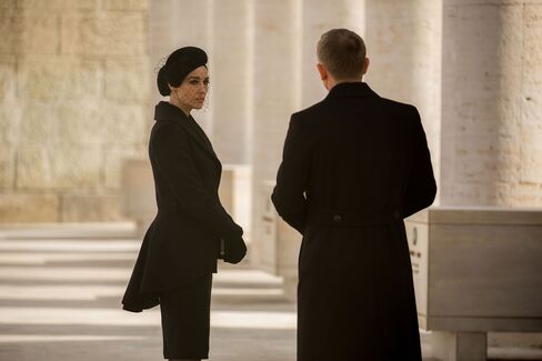Italian film star Monica Bellucci played Lucia, a grieving widow in the film.