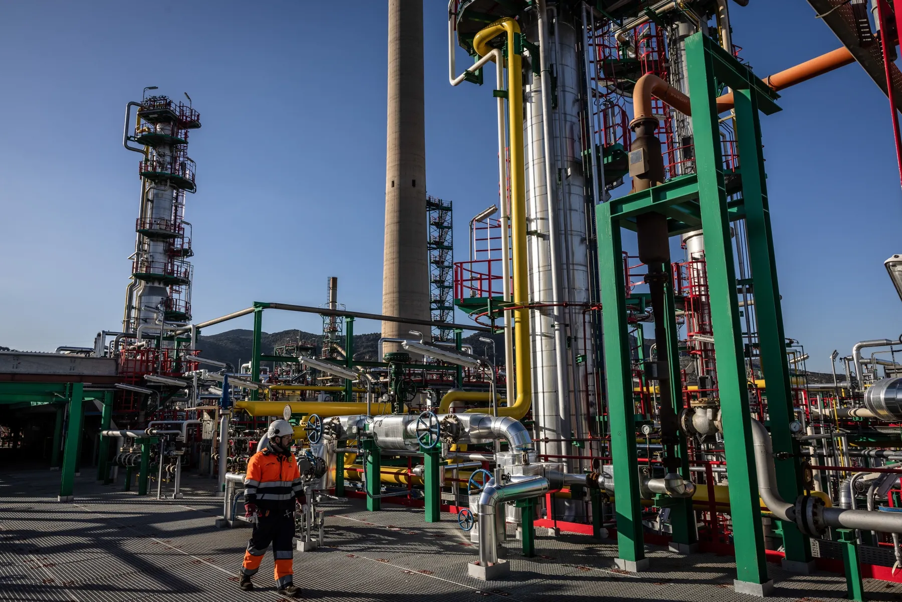 Repsol Stakes New Claim in Venezuelan Oil Fields