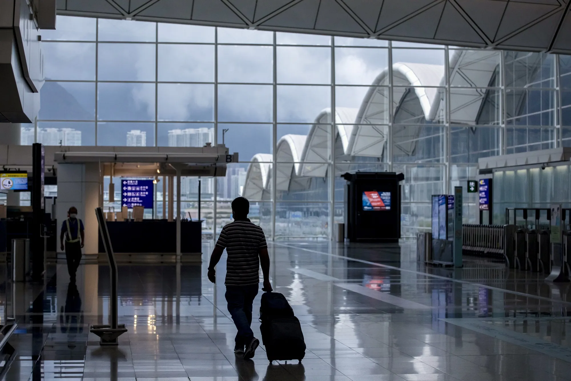 Operations at Hong Kong Airport as City Eases Entry for Vaccinated Residents and Tourists