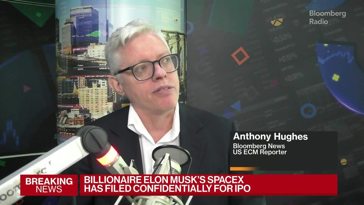 SpaceX Said to File Confidentially for IPO Before AI Rivals