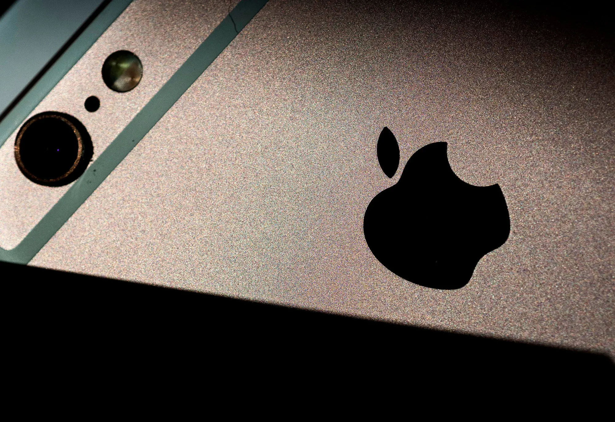 Unboxing Apple Inc. iPhone 6s