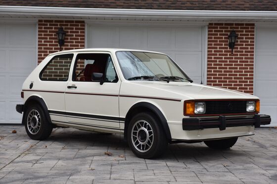 The Vintage Volkswagen Rabbit Springs to Life With Collectors