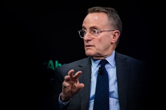Oaktree’s Howard Marks Says Fed Support Isn’t Forever, Distress Coming