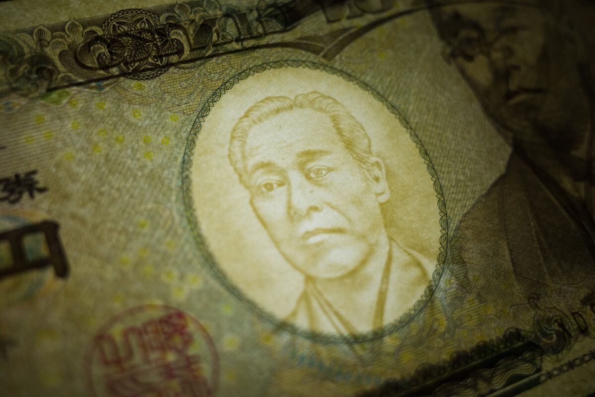 Rapidly Weakening Yen Threatens Higher Power Bills in Japan