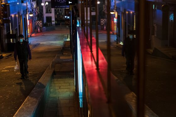 Hong Kong Extends Closure of Bars, Gyms to Quash Resurgent Virus