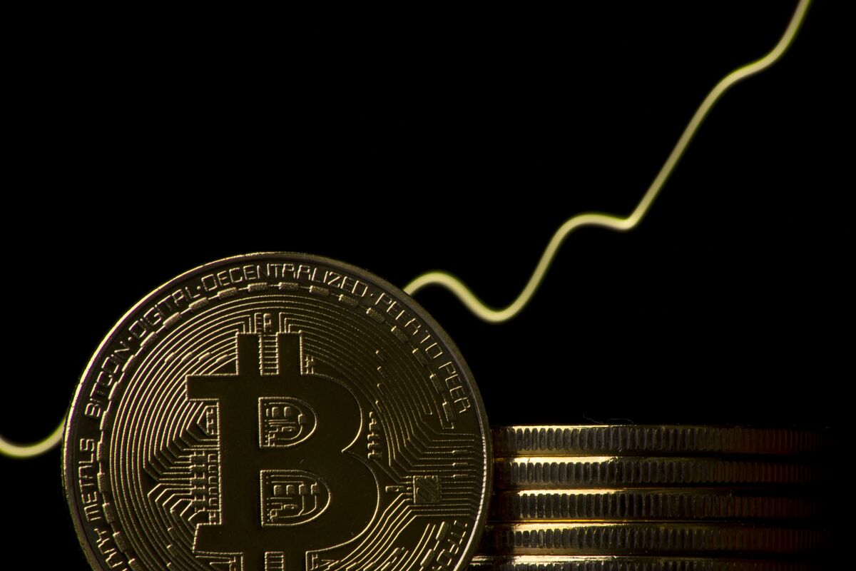 A Strategy for When to Sell Bitcoin - Bloomberg